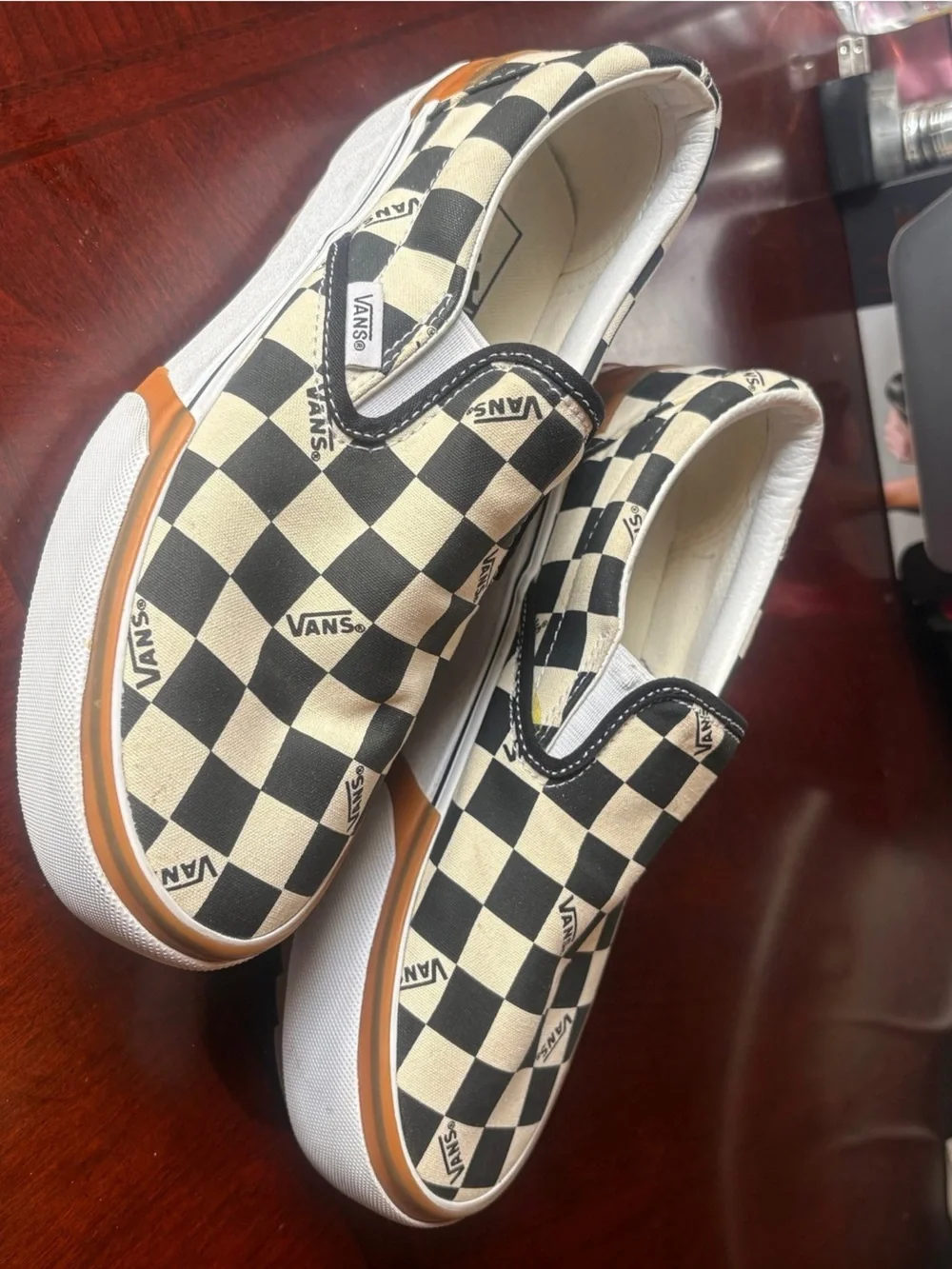 Vans era Checkerboard Slip-On platforms